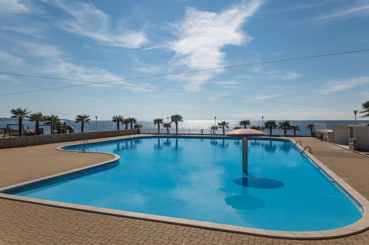 Easyatent Fkk Safari Tent Ulika Naturist - Clothes Free Porec Luaran gambar