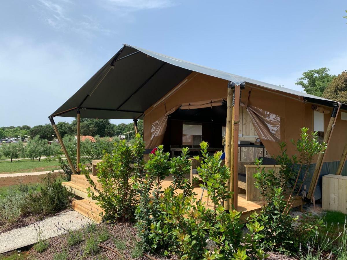Easyatent Fkk Safari Tent Ulika Naturist - Clothes Free Porec Luaran gambar
